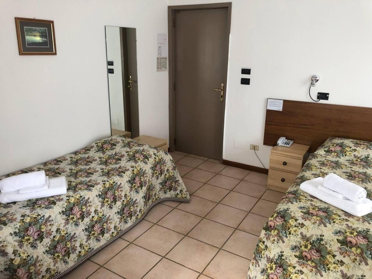 Tabiano Terme Be Me Hotel Helvetia מראה חיצוני תמונה